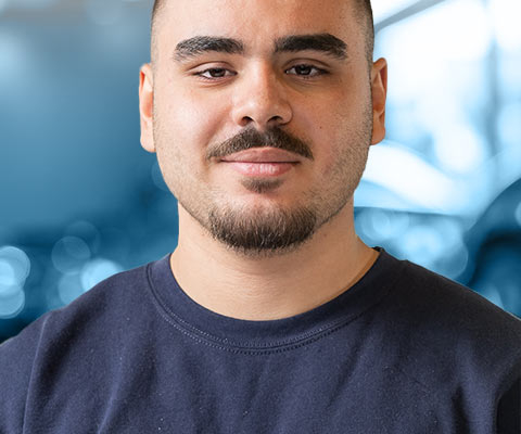 Das Bild zeigt Melih Obali