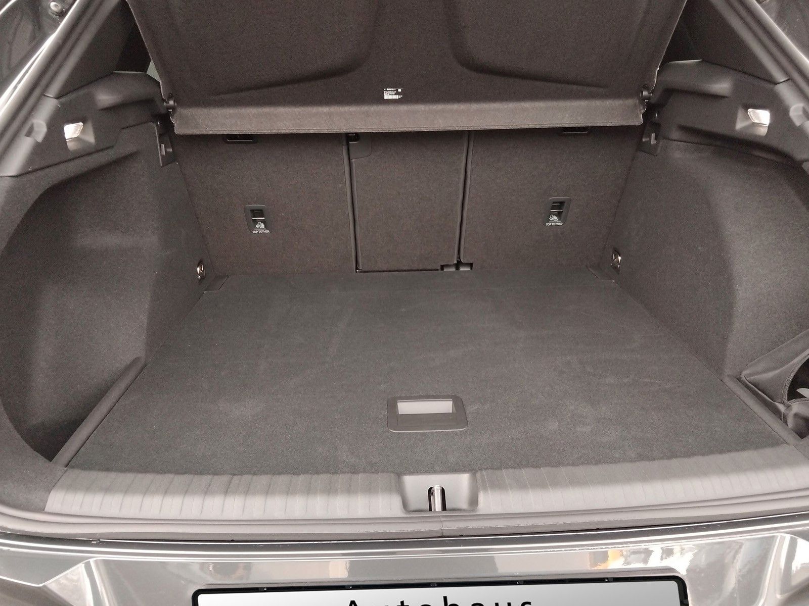 Fahrzeugabbildung CUPRA Terramar 1.5 eTSI Pano AHK LED Headup ACC Kamera