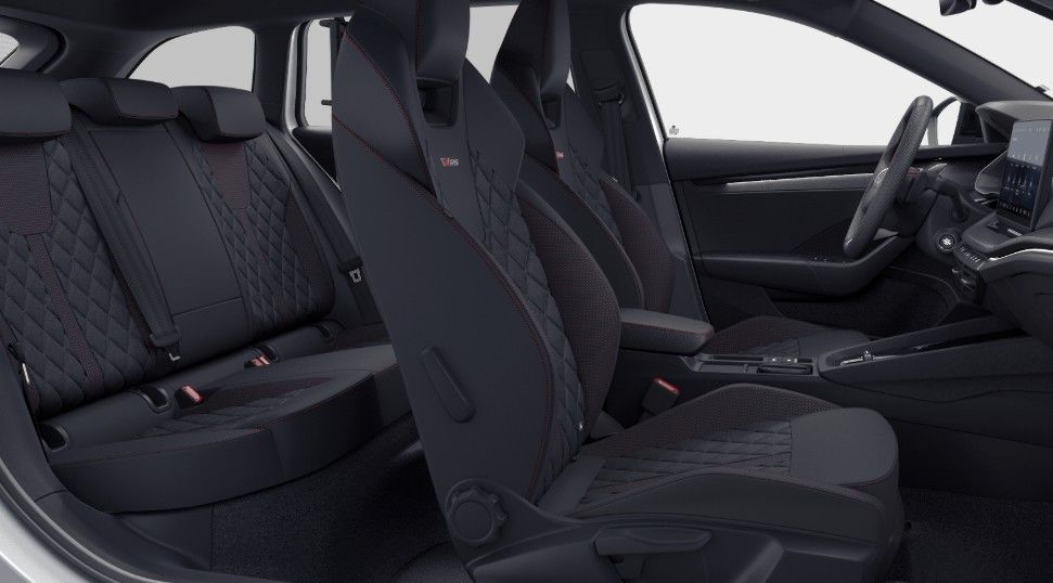 Fahrzeugabbildung SKODA Octavia Combi 2.0TSI RS 360° AHK Pano ACC DCC