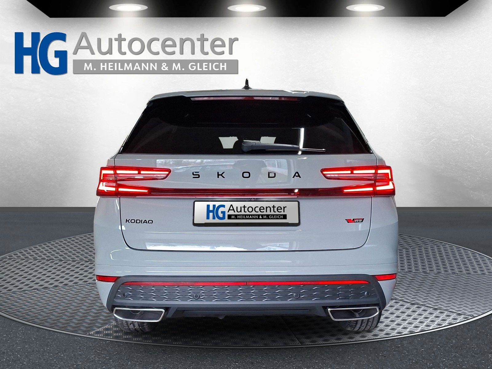 Fahrzeugabbildung SKODA Kodiaq 2.0TSI RS Pano AHK Headup Standh Leder 7S