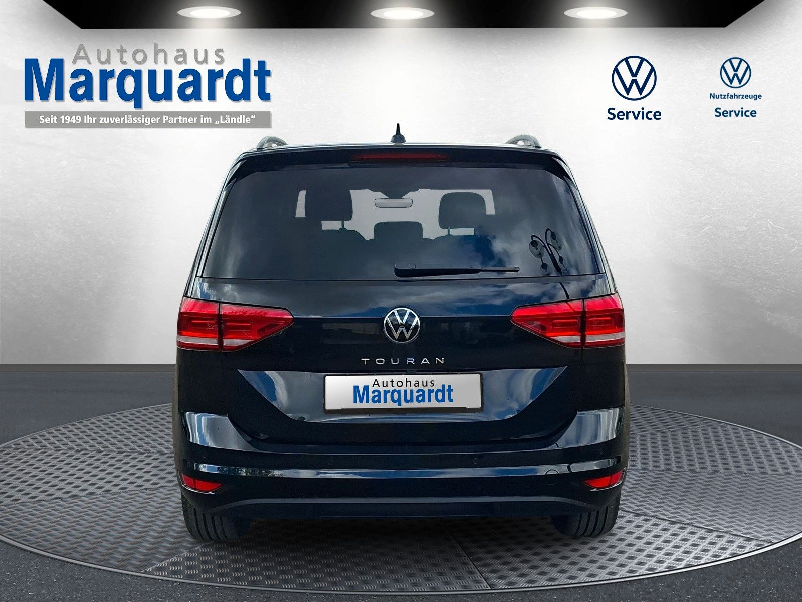 Fahrzeugabbildung Volkswagen Touran 1.5TSI IQ LED AHK 7Sitze Pano heizb.Front