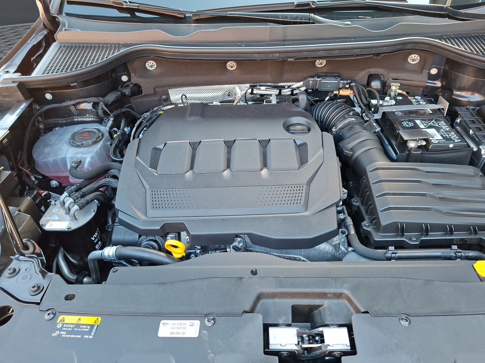 Fahrzeugabbildung SKODA Karoq Sportline 2.0TDI 4x4 Pano AHK 19" Matrix