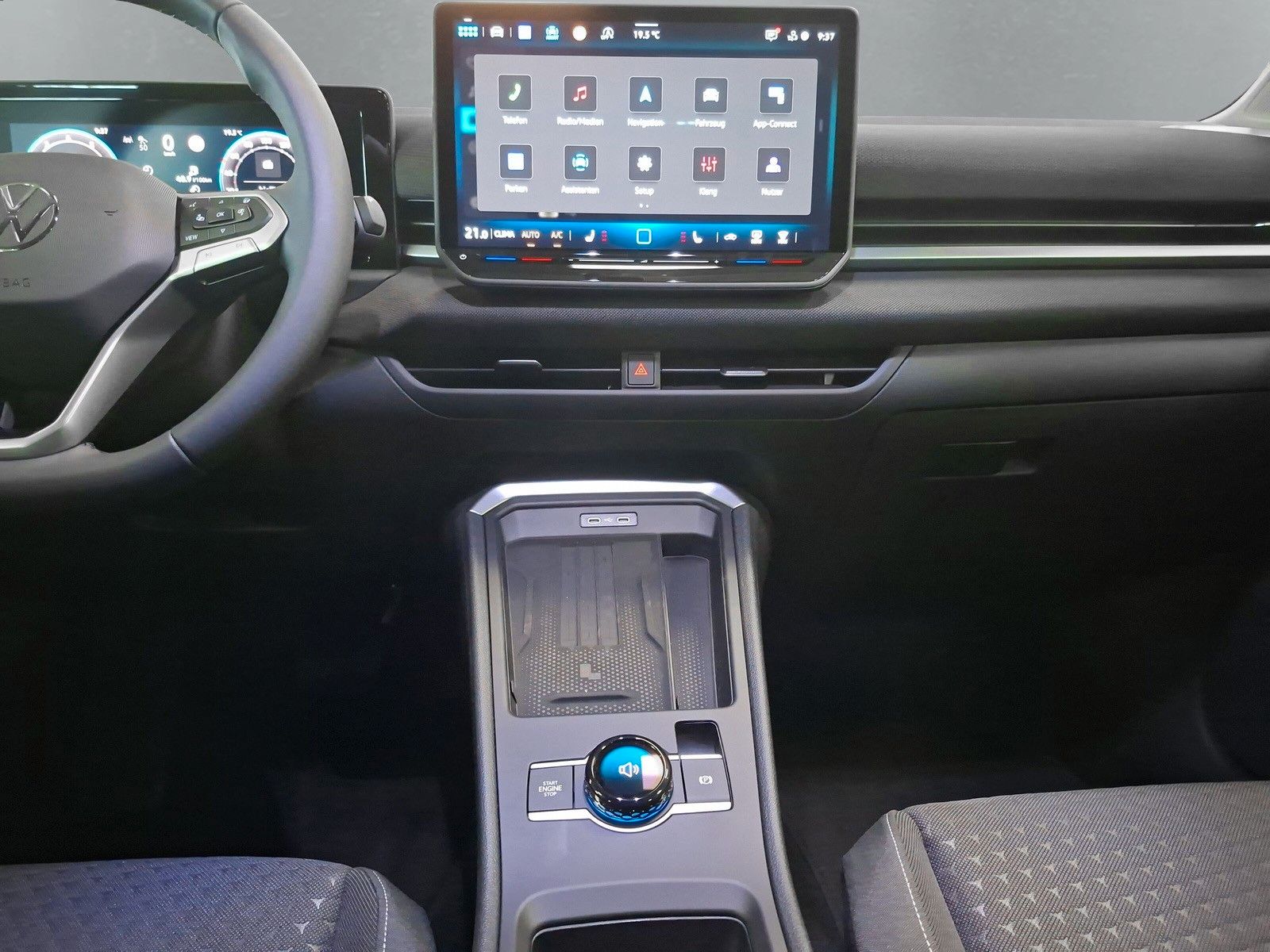 Fahrzeugabbildung Volkswagen T-Roc 1.5 eTSI Side LED AHK ACC Kamera Neu Mod