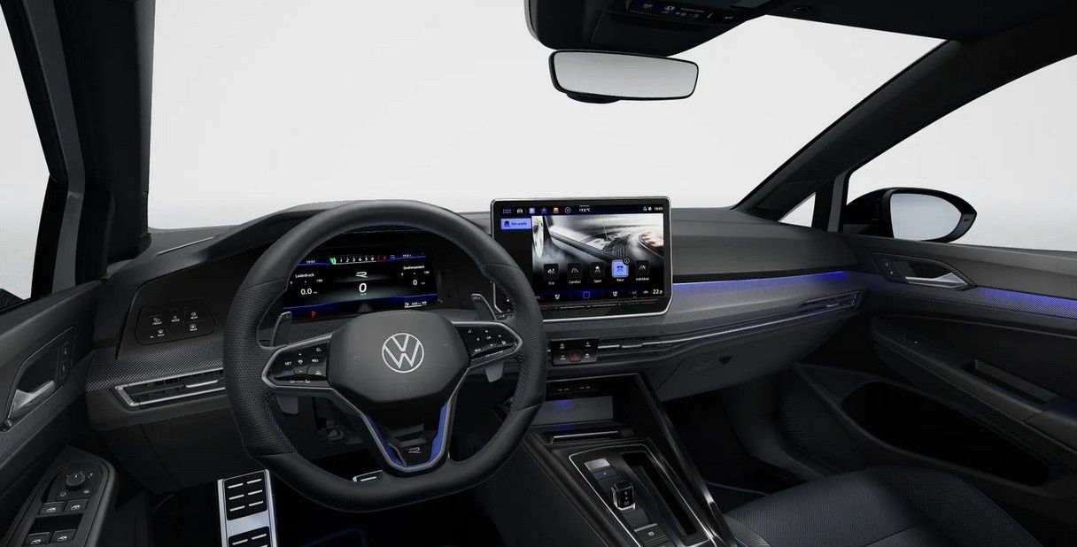 Fahrzeugabbildung Volkswagen Golf VIII 8 R 2.0TSI  4M Pano Matrix 19"Headup