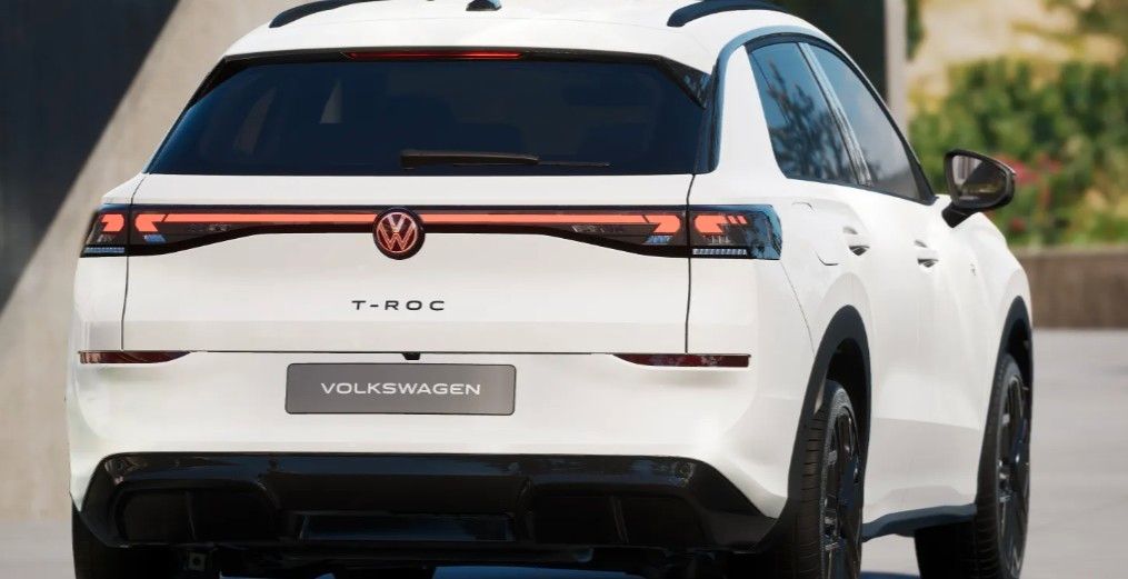 Fahrzeugabbildung Volkswagen T-Roc 1.5TSI R-Line Pano Navi AHK 19" Neues Mod