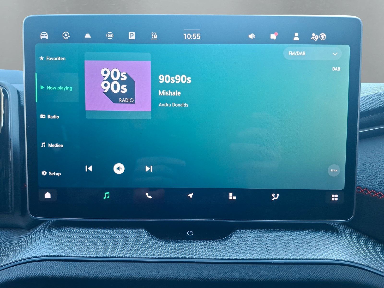 Fahrzeugabbildung SKODA Kodiaq 2.0TSI RS Pano Headup Standh.Leder360°
