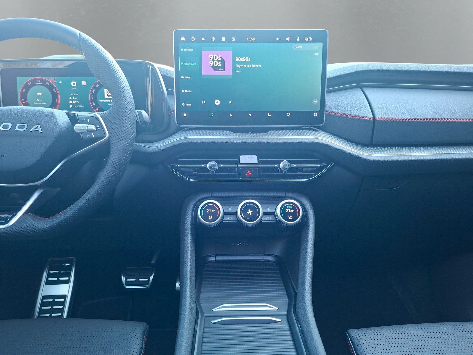 Fahrzeugabbildung SKODA Kodiaq 2.0TSI RS Pano Headup Standh.Leder360°