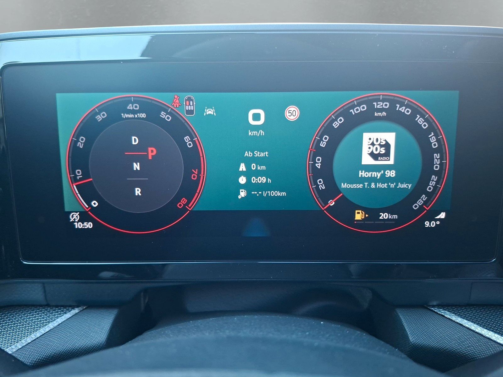Fahrzeugabbildung SKODA Kodiaq 2.0TSI RS Pano Headup Standh.Leder360°