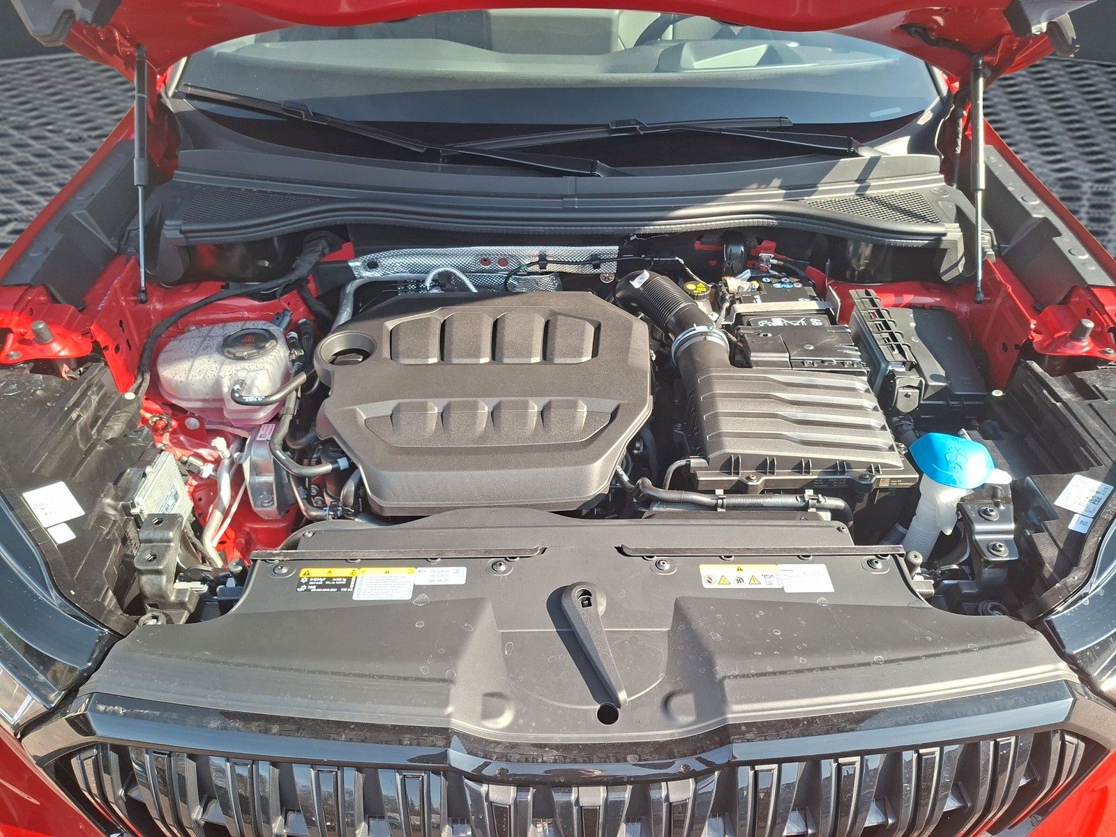 Fahrzeugabbildung SKODA Kodiaq 2.0TSI RS Pano Headup Standh.Leder360°