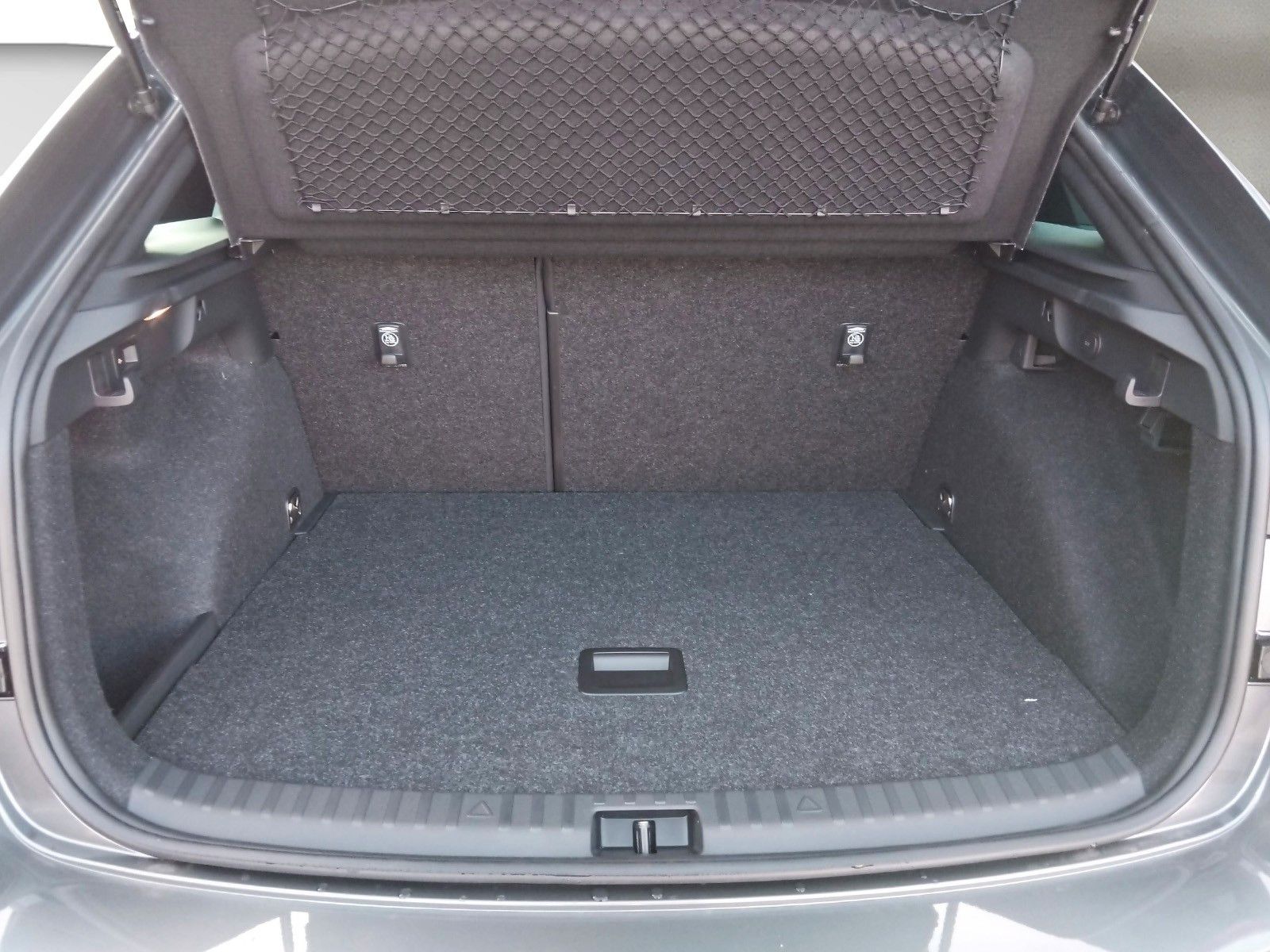 Fahrzeugabbildung SKODA Scala 1.5TSI Monte Carlo 5J.G.18"AHK Matrix Pano
