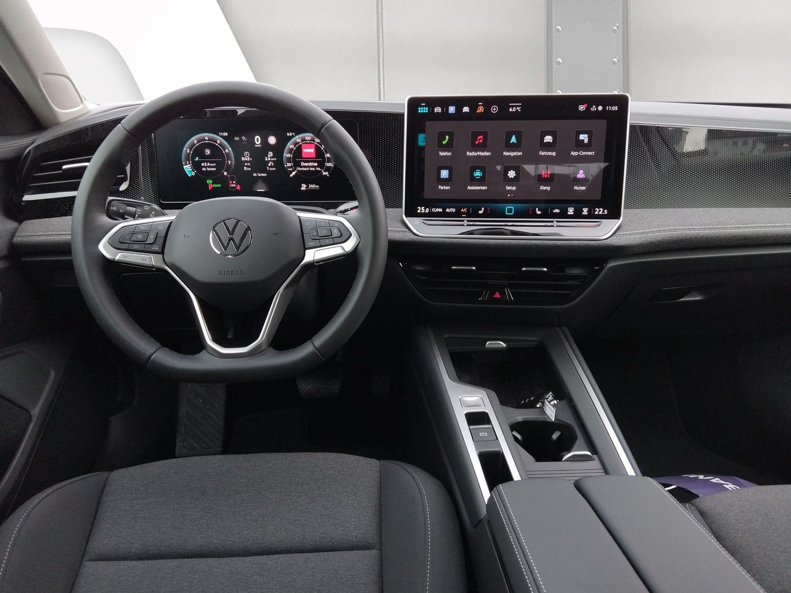 Fahrzeugabbildung Volkswagen Passat  Variant 1.5 TSI AHK LED Side ACC 5J.Gar.