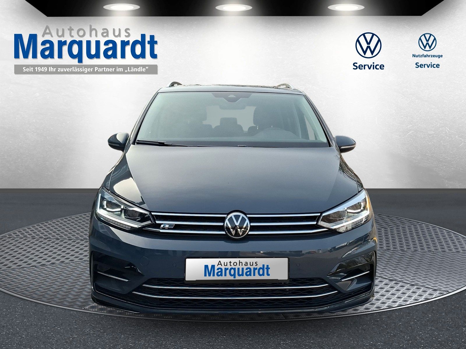 Fahrzeugabbildung Volkswagen Touran 1.5TSI R-Line 7Sitz AHK IQ Navi Side 17"