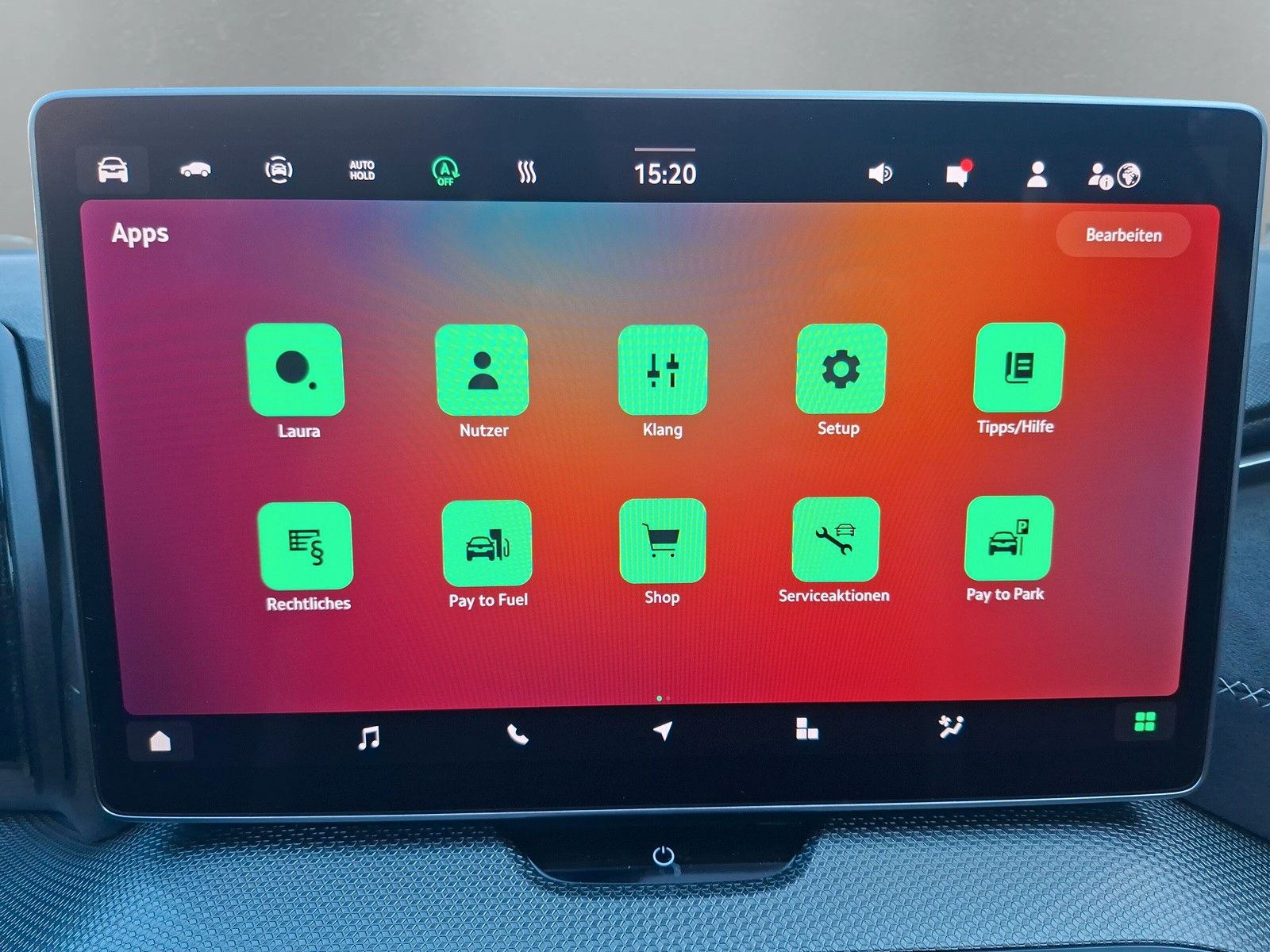 Fahrzeugabbildung SKODA Kodiaq Sportline 1.5TSI Plug In Pano AHK 20"