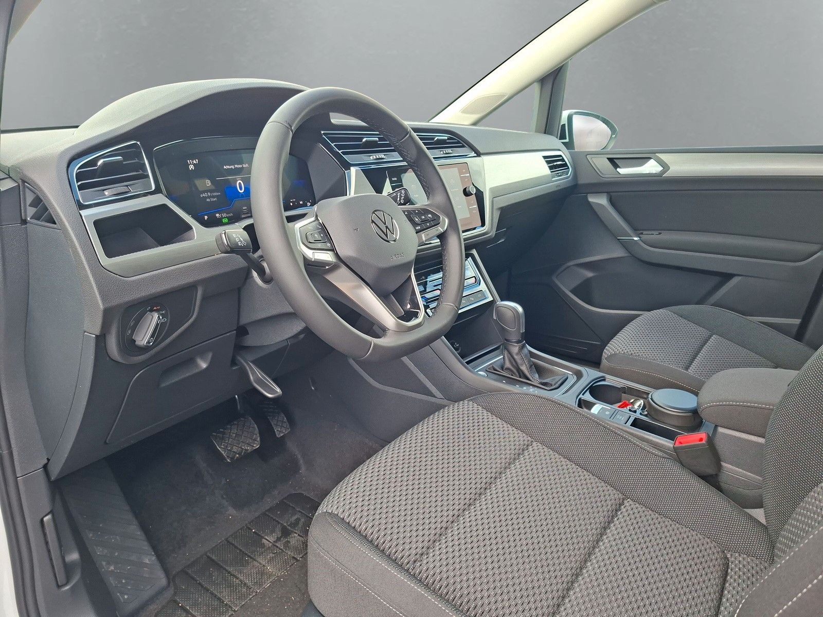 Fahrzeugabbildung Volkswagen Touran 1.5TSI IQ LED ACC 7Stz Standh Side 17"