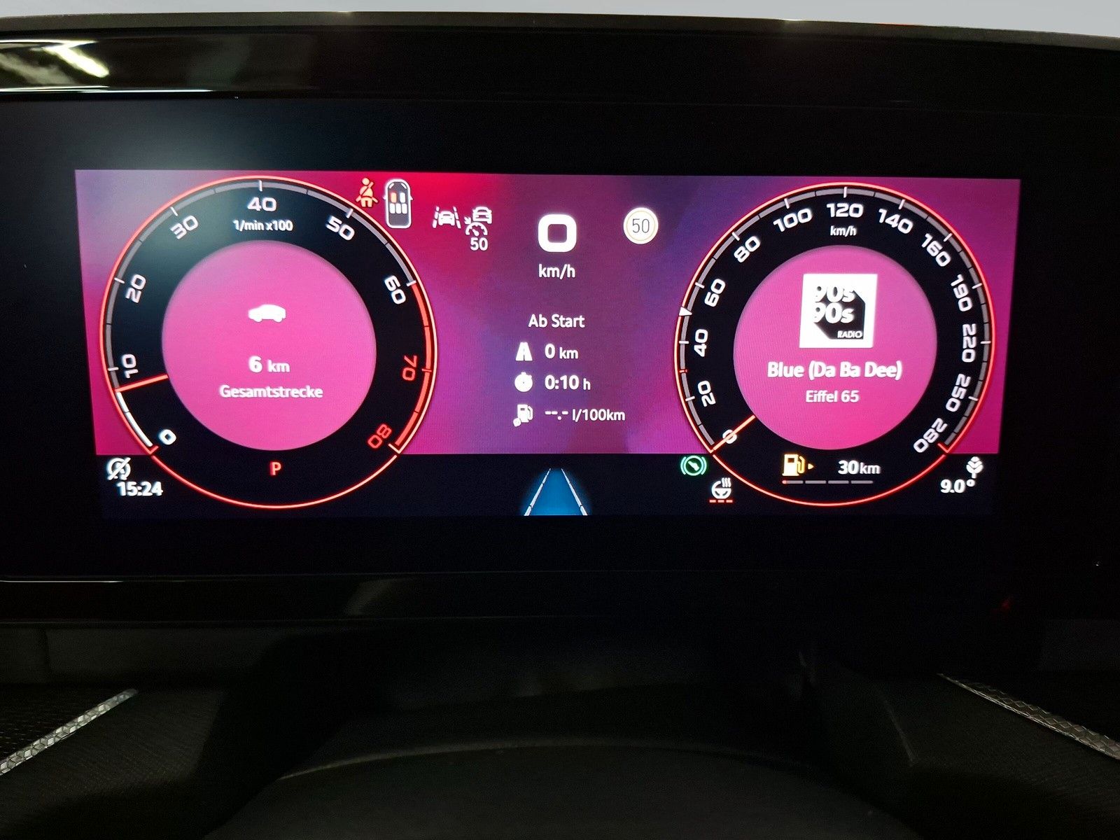 Fahrzeugabbildung SKODA Kodiaq 2.0TSI RS Pano AHK .Headup Standh.DCC