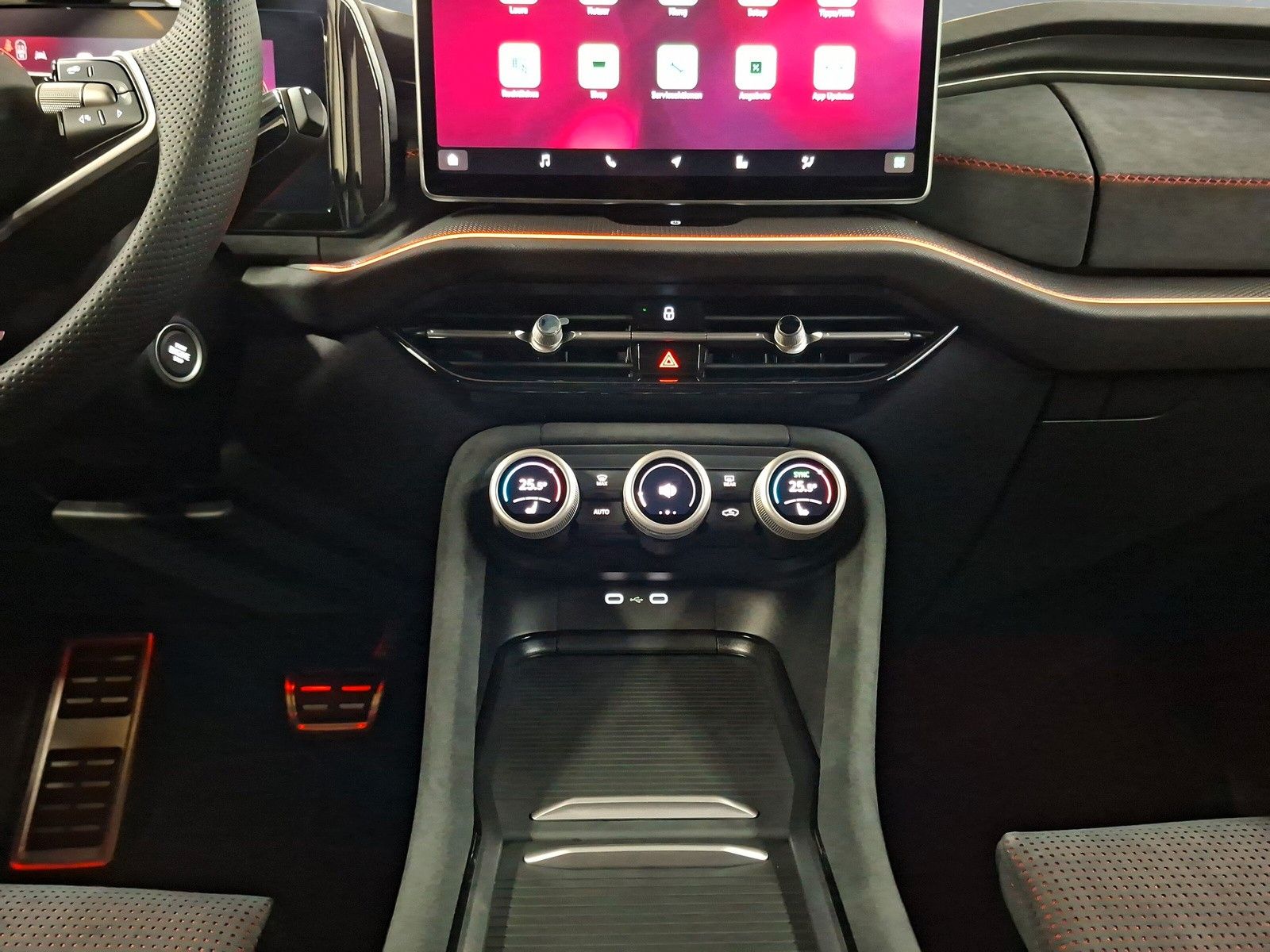 Fahrzeugabbildung SKODA Kodiaq 2.0TSI RS Pano AHK 7 S.Headup Standh.DCC