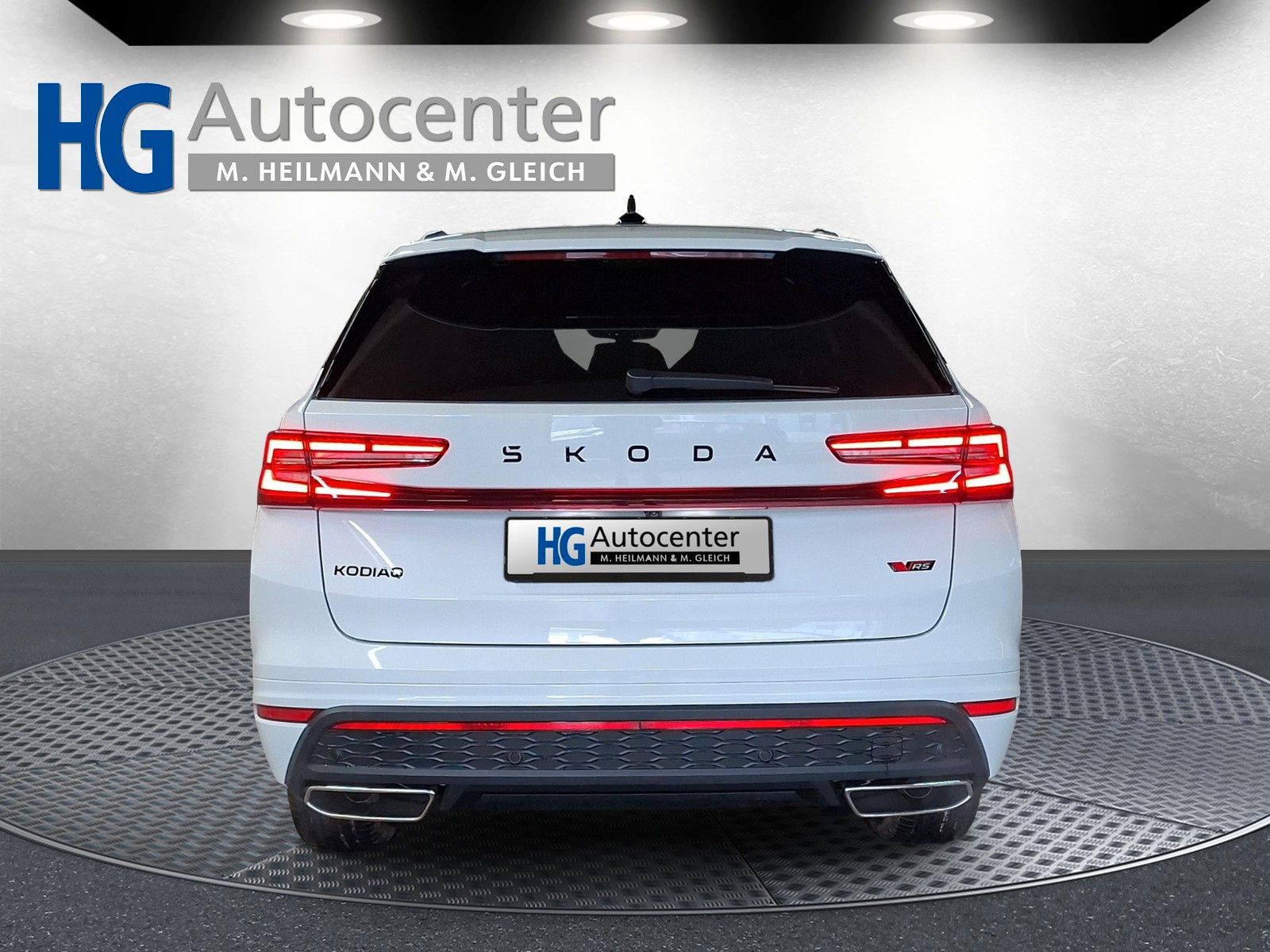 Fahrzeugabbildung SKODA Kodiaq 2.0TSI RS Pano AHK 7 S.Headup Standh.DCC