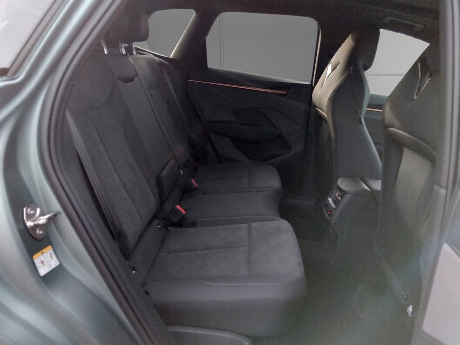 Fahrzeugabbildung CUPRA Terramar 2.0TSI VZ 20"Pano.AHK