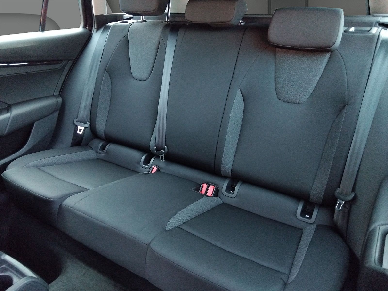 Fahrzeugabbildung SKODA Octavia 1.5 TSI Kombi  DSG AHK GRA Sithzg. PDC