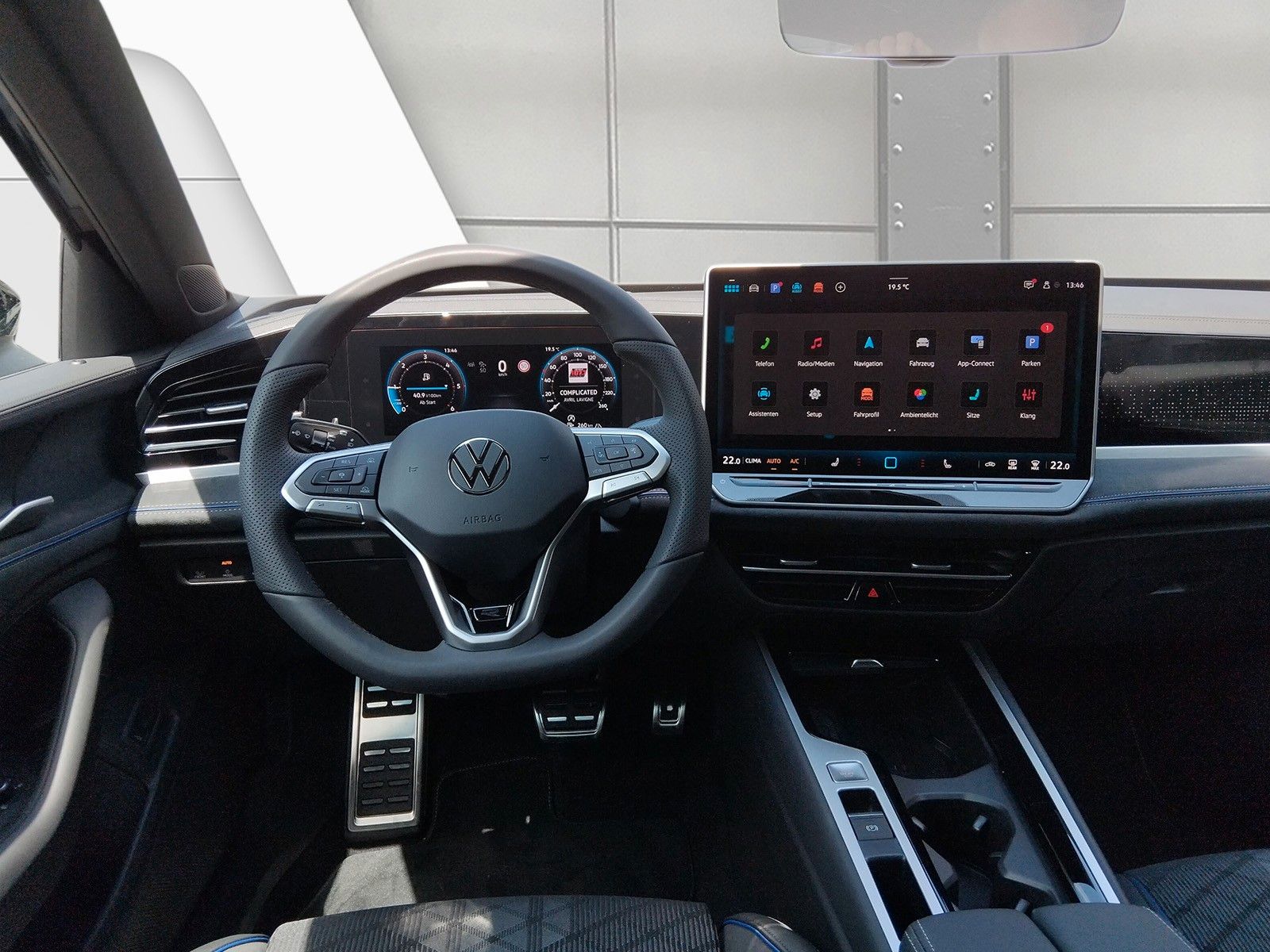 Fahrzeugabbildung Volkswagen Passat Variant 2.0TDI R-Line Mod.26 Pano 19"Voll