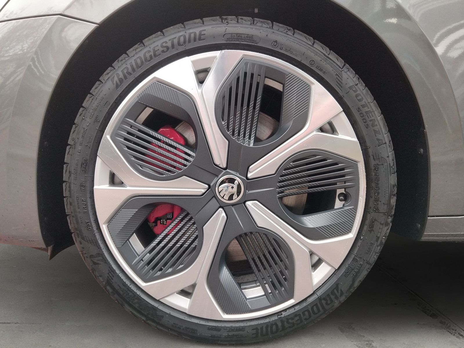 Fahrzeugabbildung SKODA Octavia Combi 2.0TSI RS 19"AHK PanoStandh.Canton