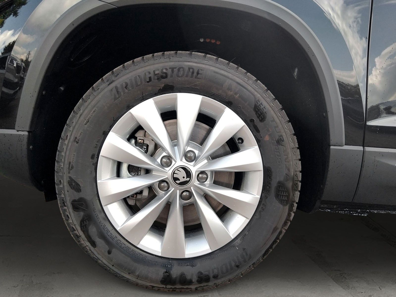 Fahrzeugabbildung SKODA Karoq 1.5 TSI DSG  Kessy LED AHK Navi ACC eHeck