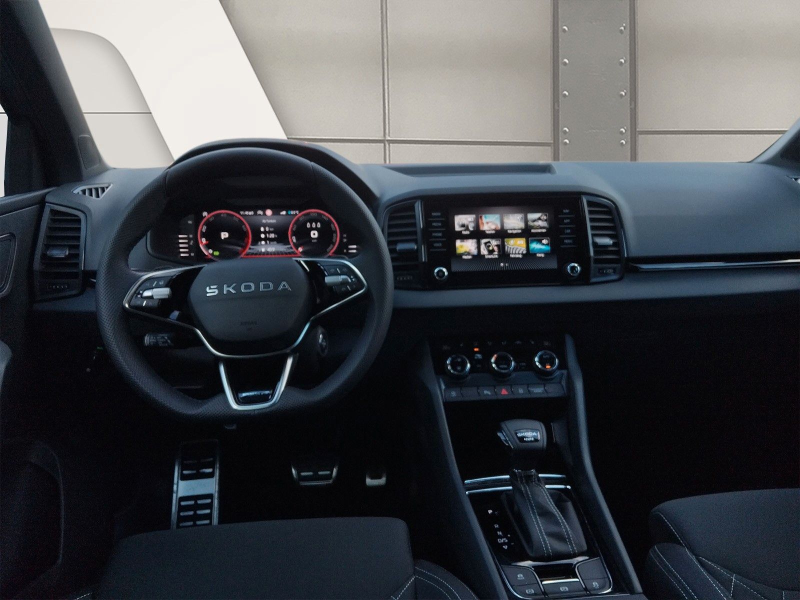 Fahrzeugabbildung SKODA Karoq Sportline 2.0TSI 4x4 Pano AHK 19" Leder