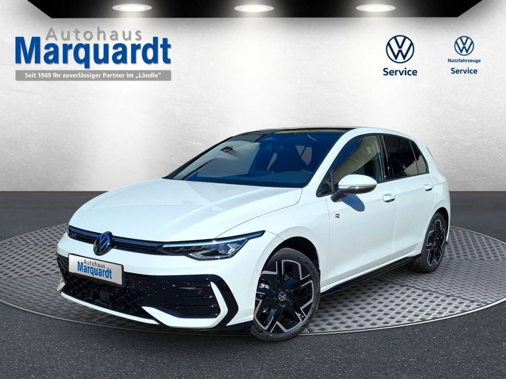 Volkswagen Golf VIII 1.5eTSI Neu R-Line Pano18"SideACC AHK