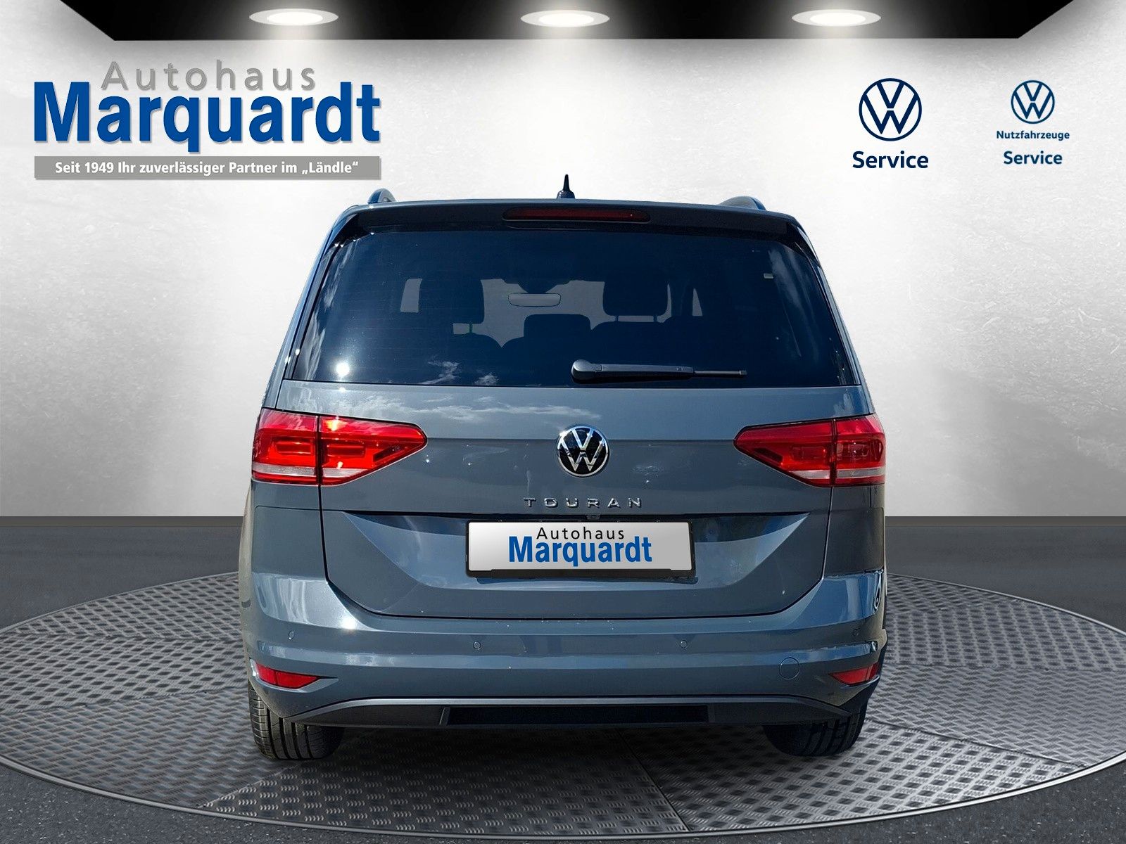 Fahrzeugabbildung Volkswagen Touran 1.5TSI IQ LED ACC 7 Si Standh Side 17"