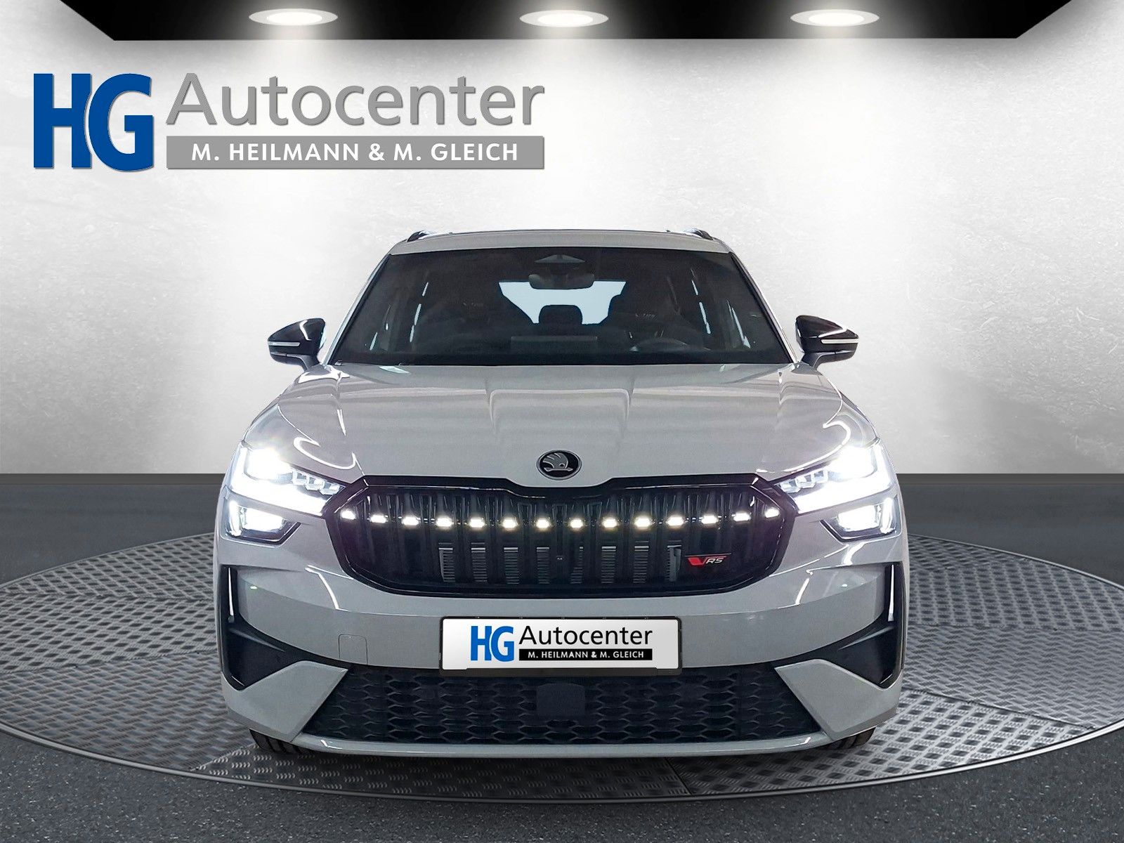Fahrzeugabbildung SKODA Kodiaq 2.0TSI RS Pano AHK 7Sitz DCC Canton 4JGar