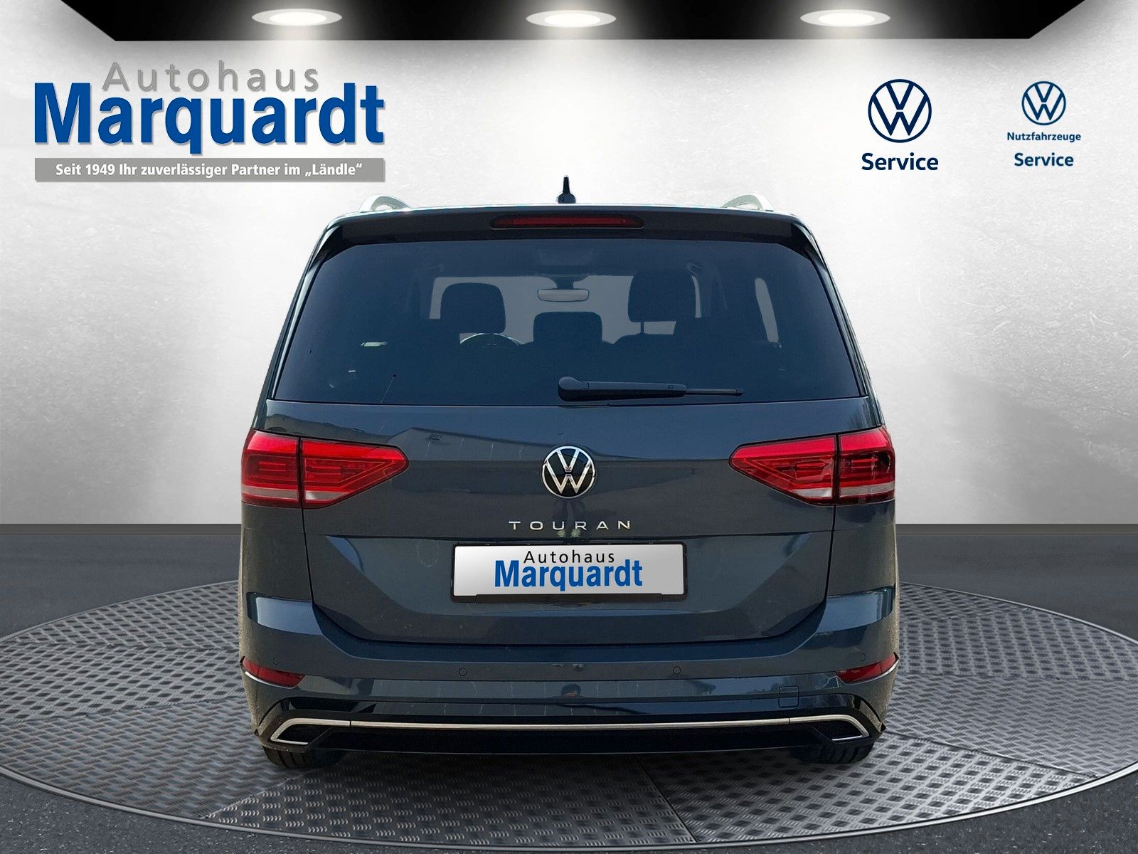 Fahrzeugabbildung Volkswagen Touran 1.5TSI R-Line 7Sitz AHK IQ Navi Side 17"