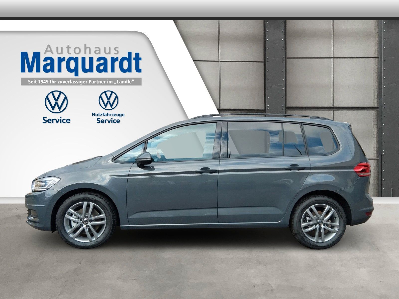 Fahrzeugabbildung Volkswagen Touran 1.5TSI IQ LED ACC 7Stz Panorama Side 17"