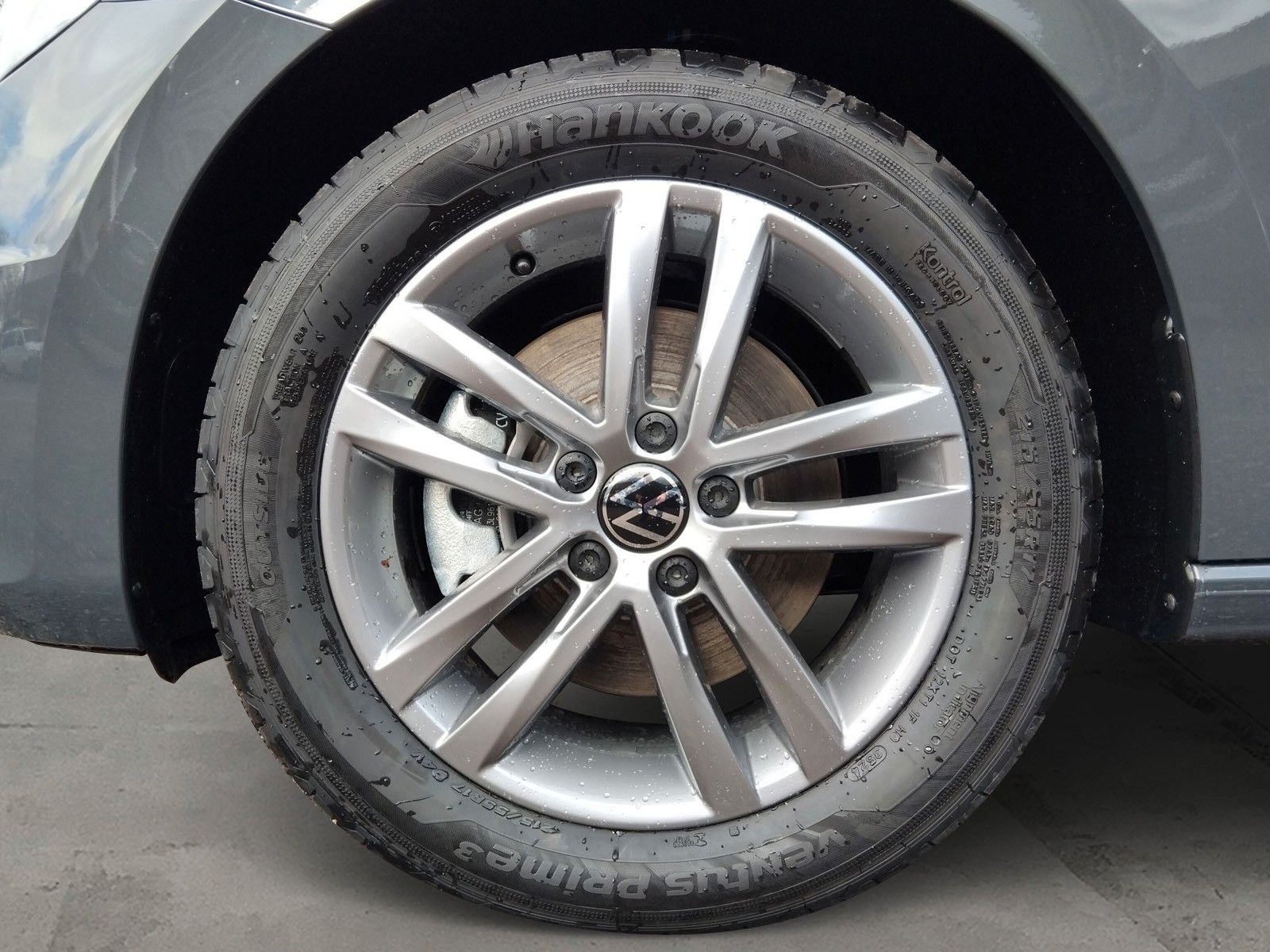 Fahrzeugabbildung Volkswagen Touran 1.5TSI IQ LED ACC 7Stz Panorama Side 17"