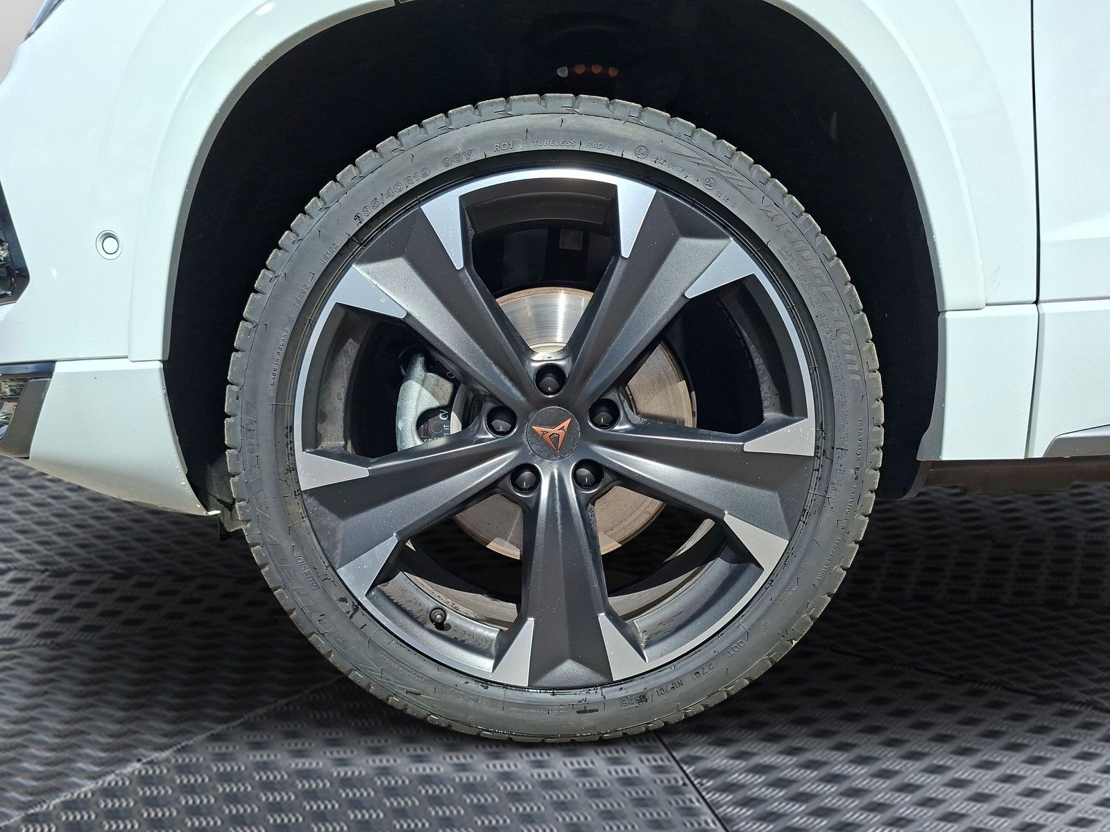 Fahrzeugabbildung CUPRA Ateca 1.5 TSI LED Navi 19"AHK 5 J.Gar. Kamera