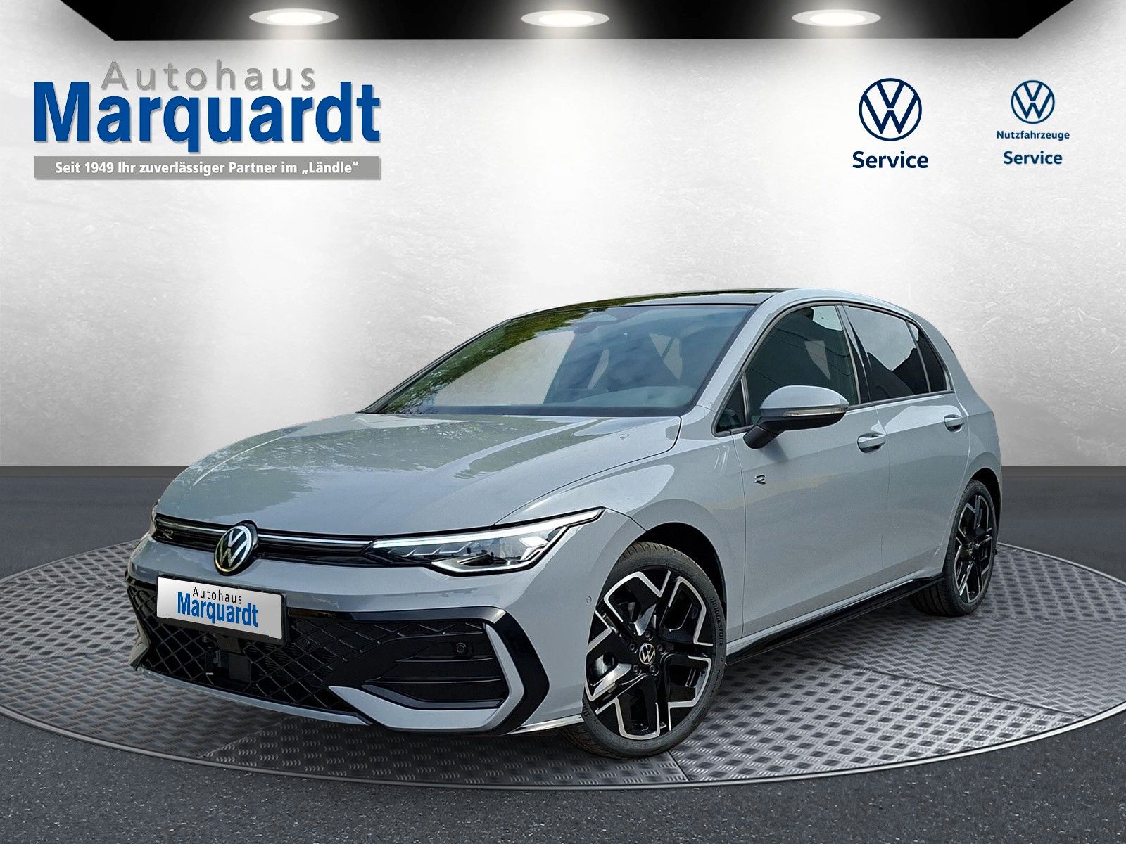 Fahrzeugabbildung Volkswagen Golf VIII 1.5eTSI R-Line Pano 18" LED ACC Side
