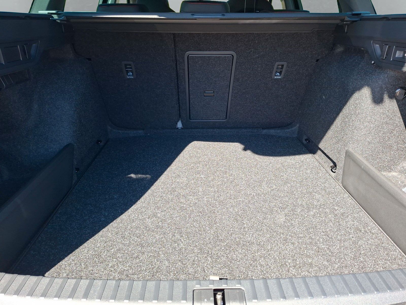 Fahrzeugabbildung SKODA Octavia Combi 2.0TSI RS 19"AHK PanoStandh.Canton
