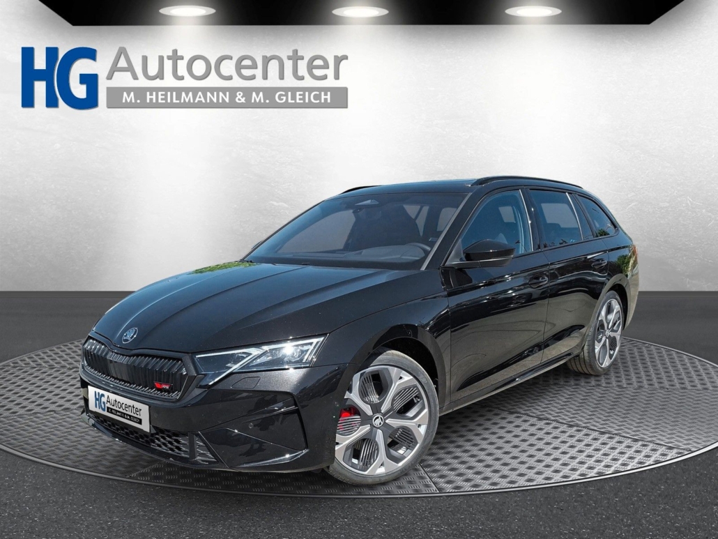 SKODA Octavia Combi 2.0TSI RS 19"AHK PanoStandh.Leder