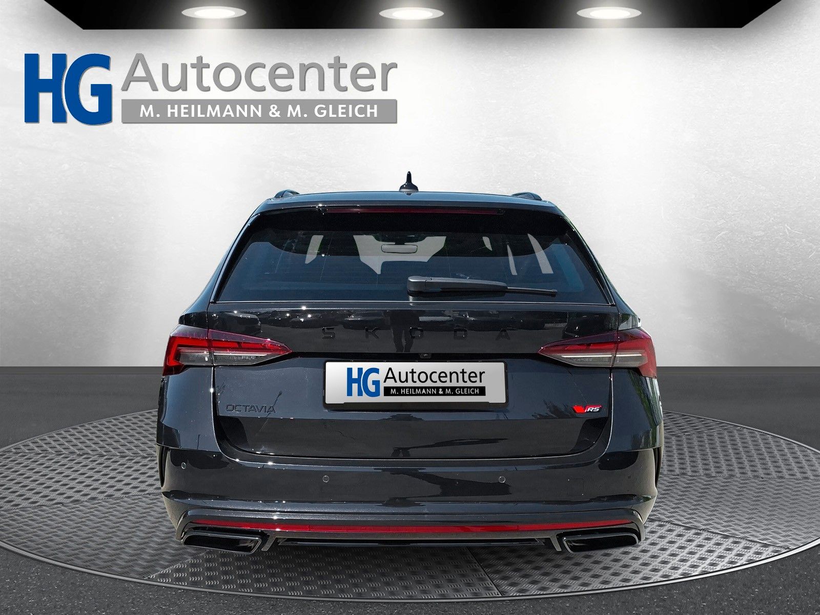 Fahrzeugabbildung SKODA Octavia Combi 2.0TSI RS 19"AHK PanoStandh.Leder