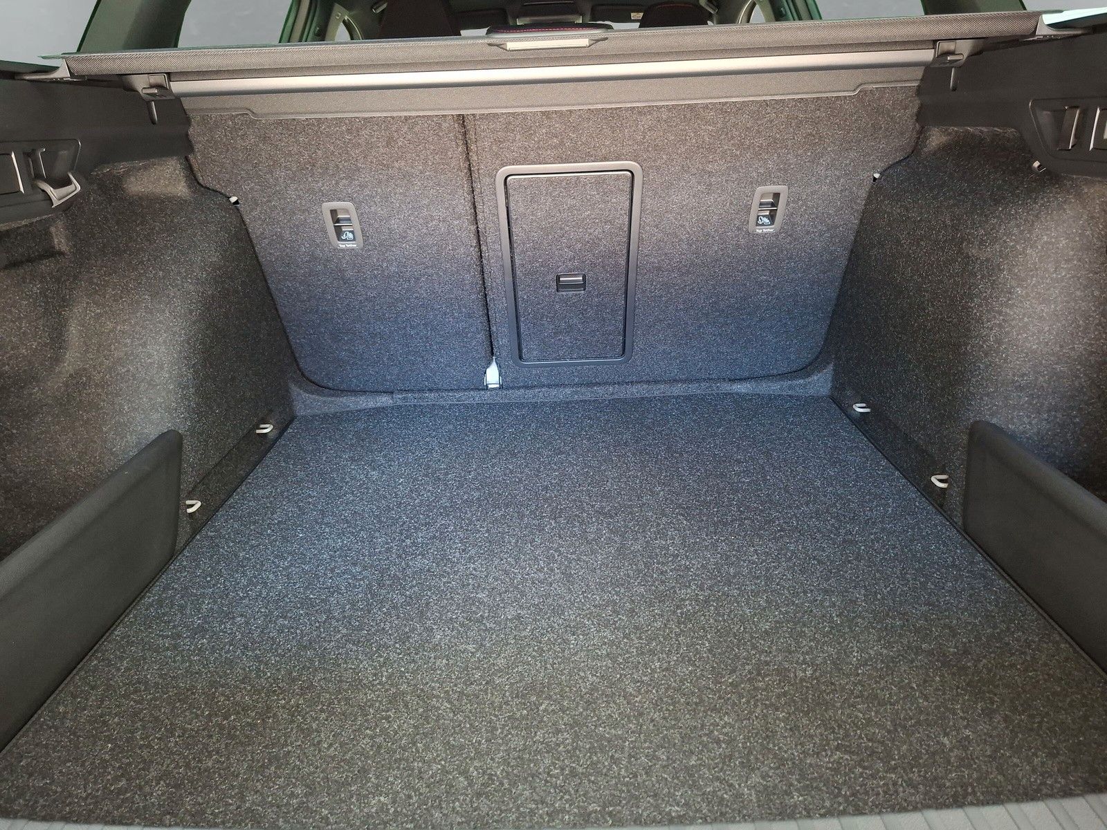 Fahrzeugabbildung SKODA Octavia Combi 2.0TSI RS 19"AHK PanoStandh.Canton