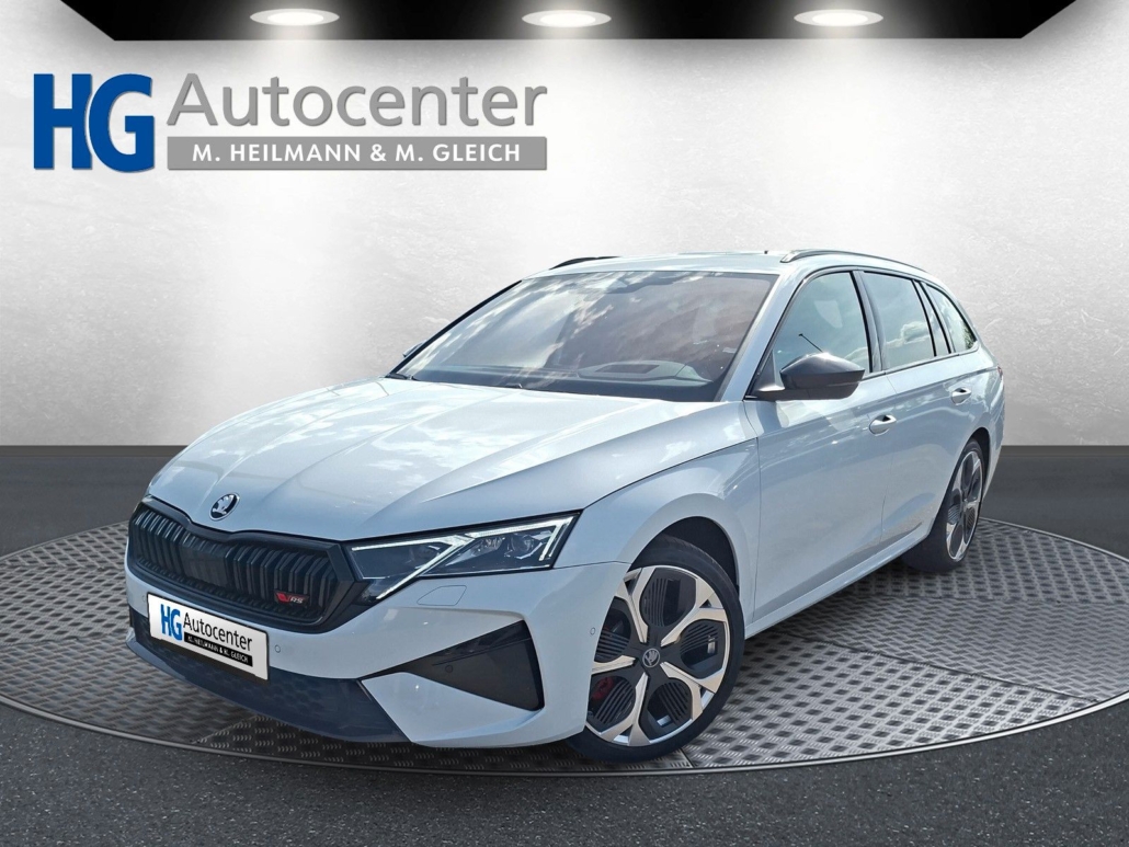 SKODA Octavia Combi 2.0TSI RS 19"AHK PanoStandh.Canton