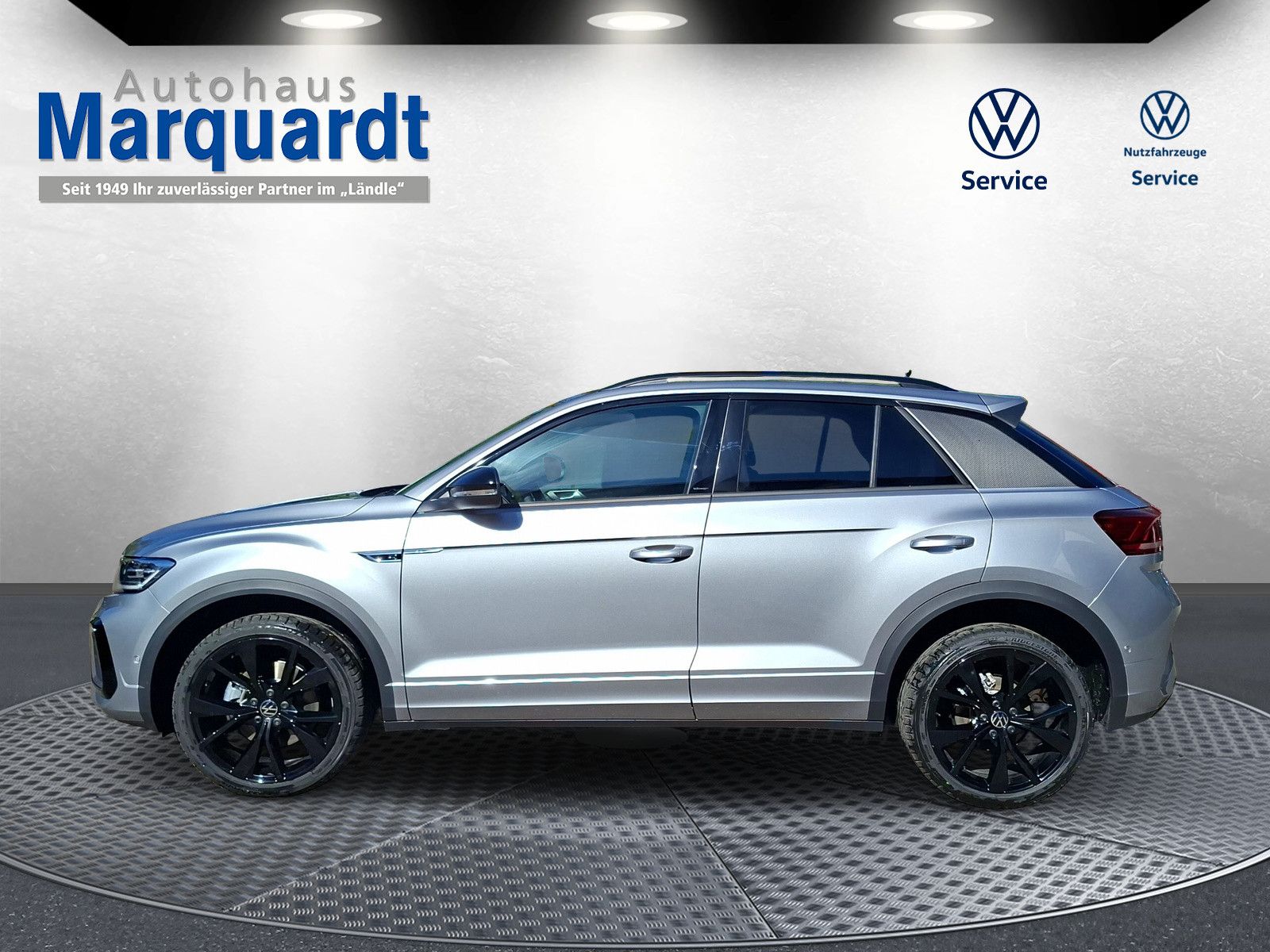 Fahrzeugabbildung Volkswagen T-Roc 1.5TSI R-Line Pano AHK ACC 19"LED Plus