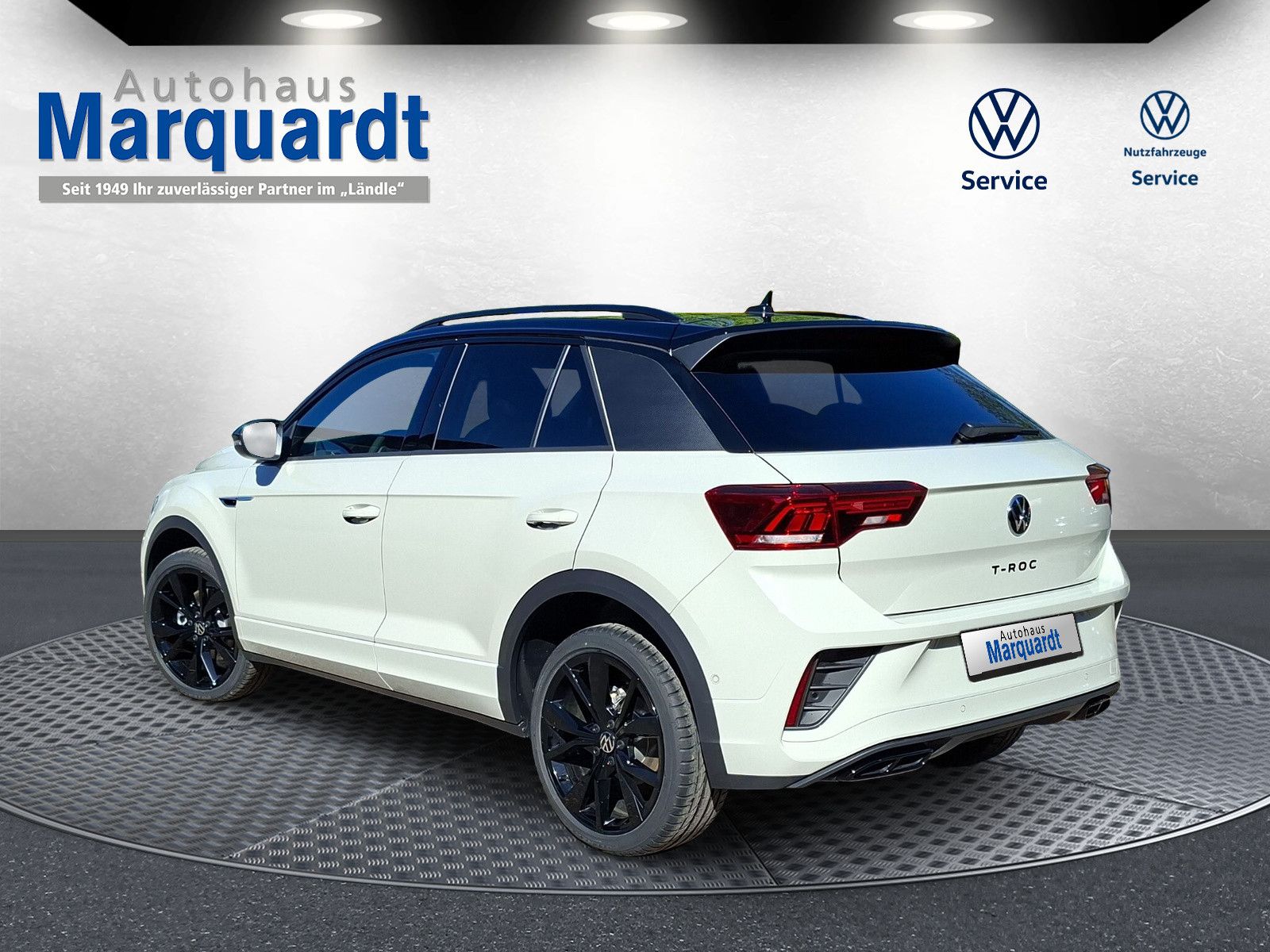 Fahrzeugabbildung Volkswagen T-Roc 1.5TSI R-Line Pano AHK ACC 19"LED Plus