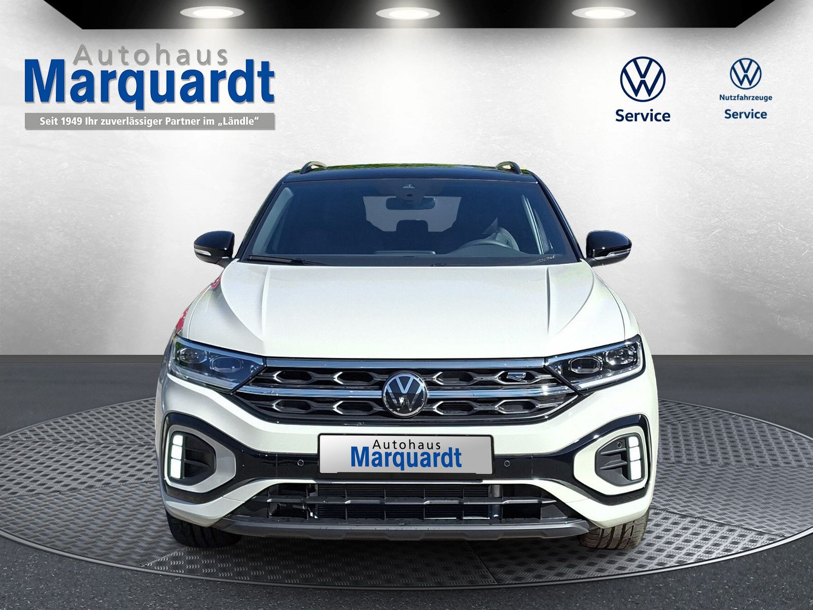 Fahrzeugabbildung Volkswagen T-Roc 1.5TSI R-Line Pano AHK ACC 19"LED Plus
