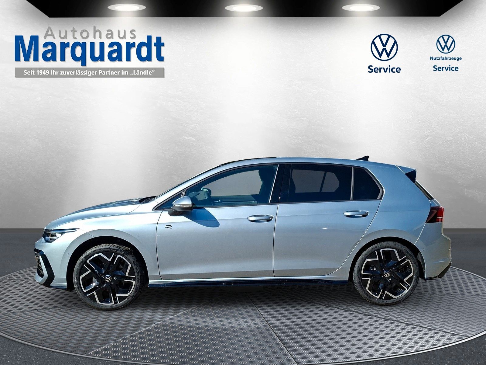 Fahrzeugabbildung Volkswagen Golf VIII 1.5eTSI R-Line Pano18" LED Plus ACC