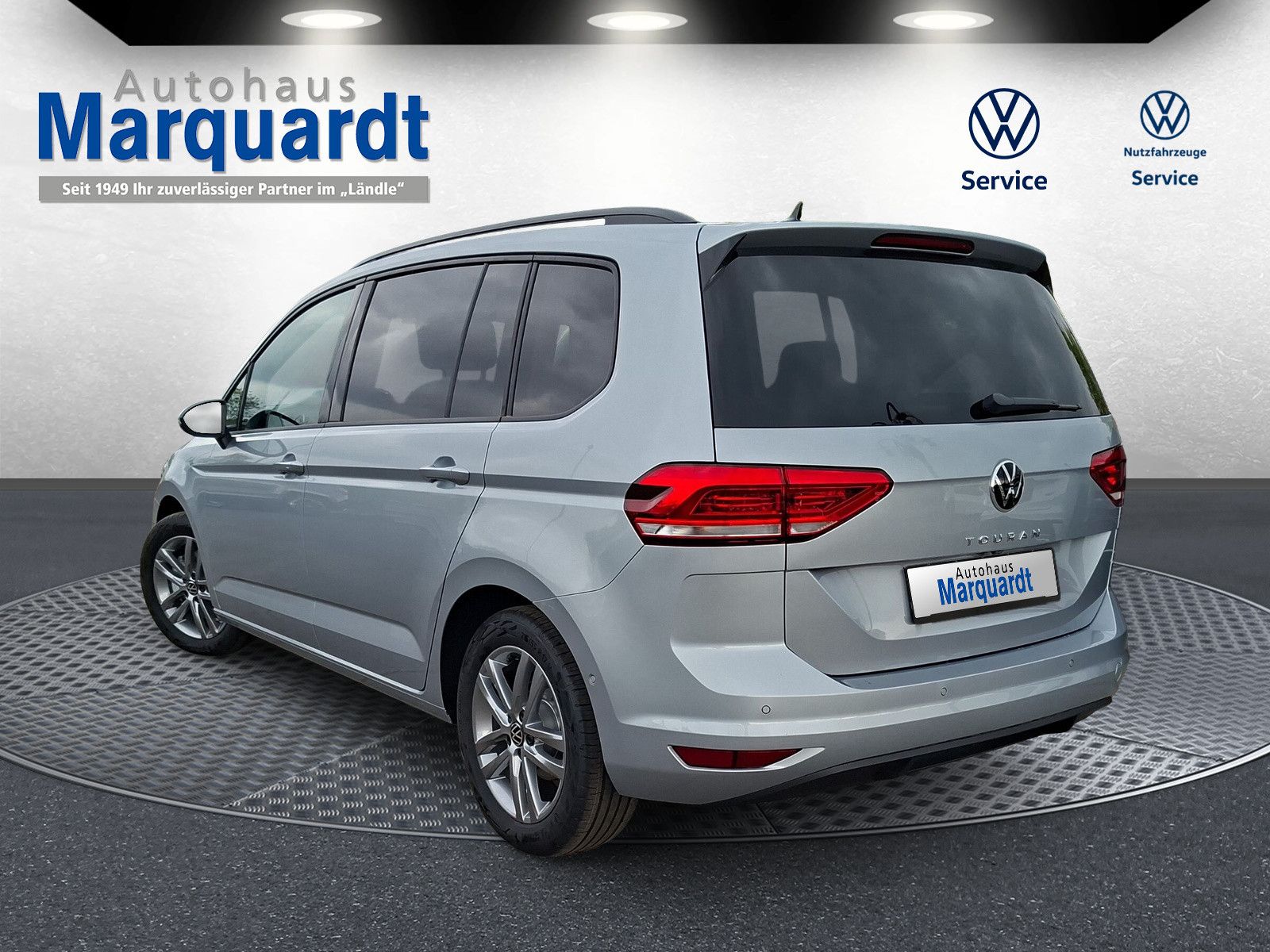 Fahrzeugabbildung Volkswagen Touran 1.5TSI IQ LED ACC 7S.Pano17"Standheizung
