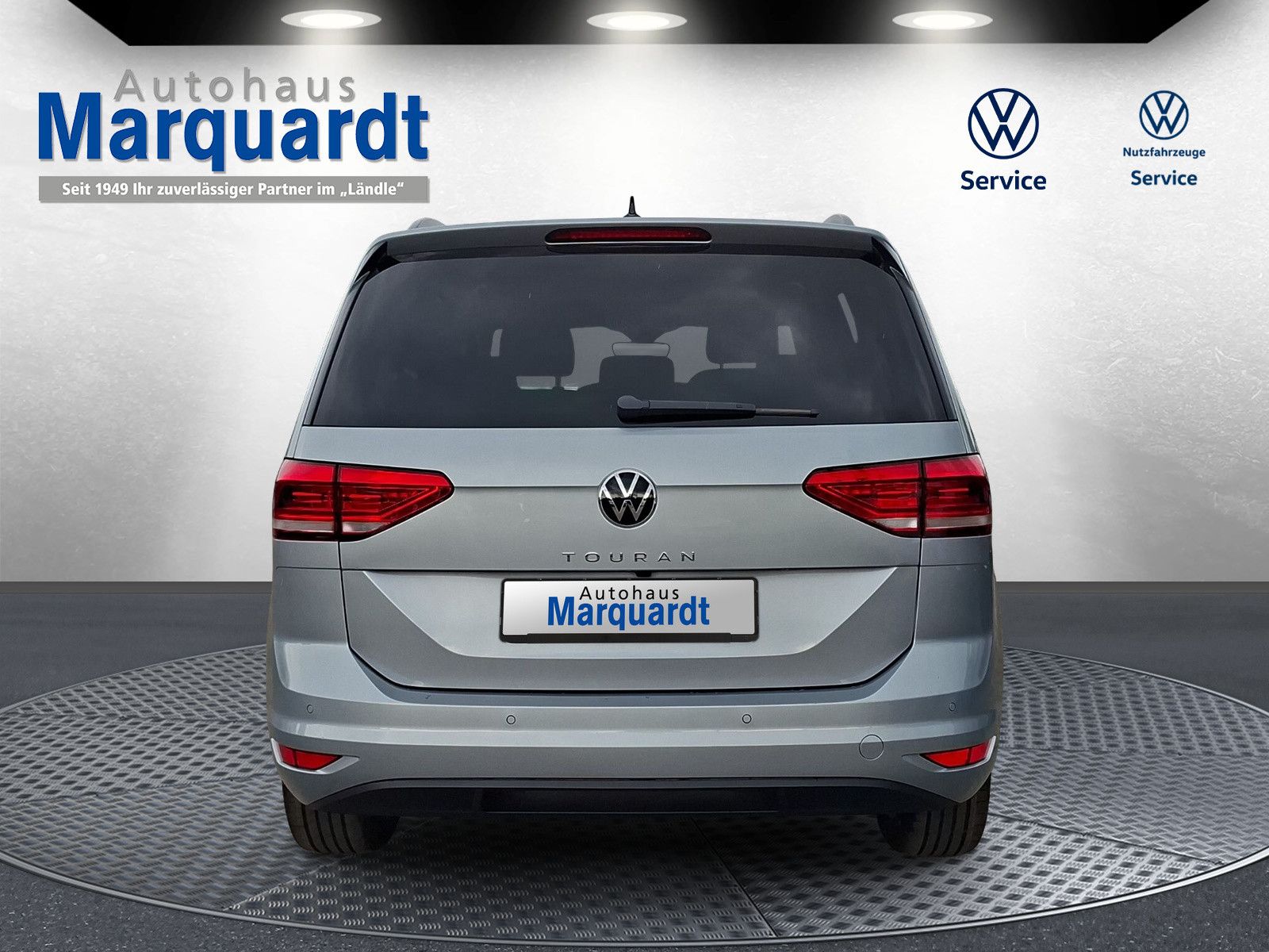 Fahrzeugabbildung Volkswagen Touran 1.5TSI IQ LED ACC 7S.Pano17"Standheizung