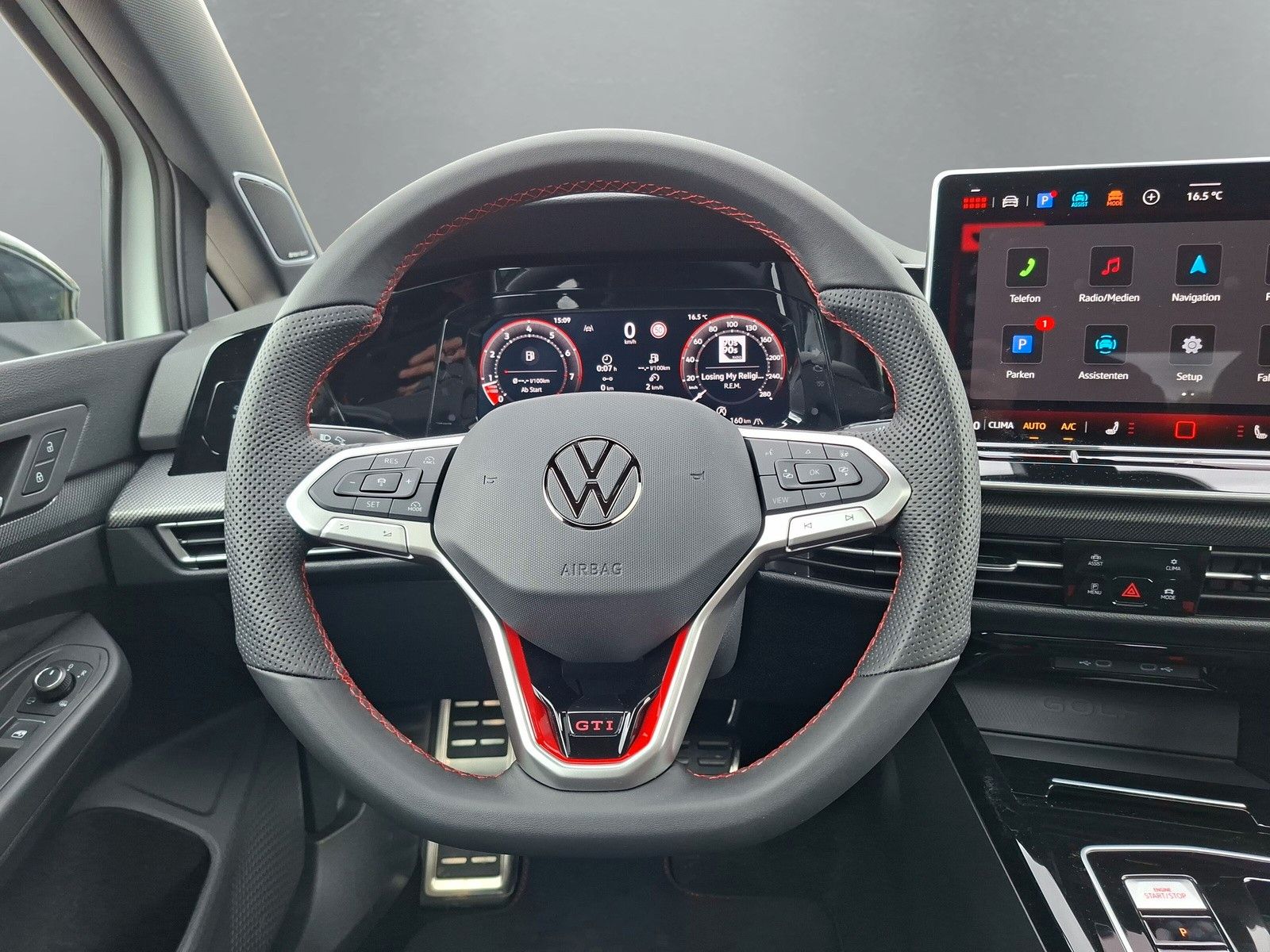 Fahrzeugabbildung Volkswagen Golf VIII  GTI Clubsport Sound Head Pano 19"