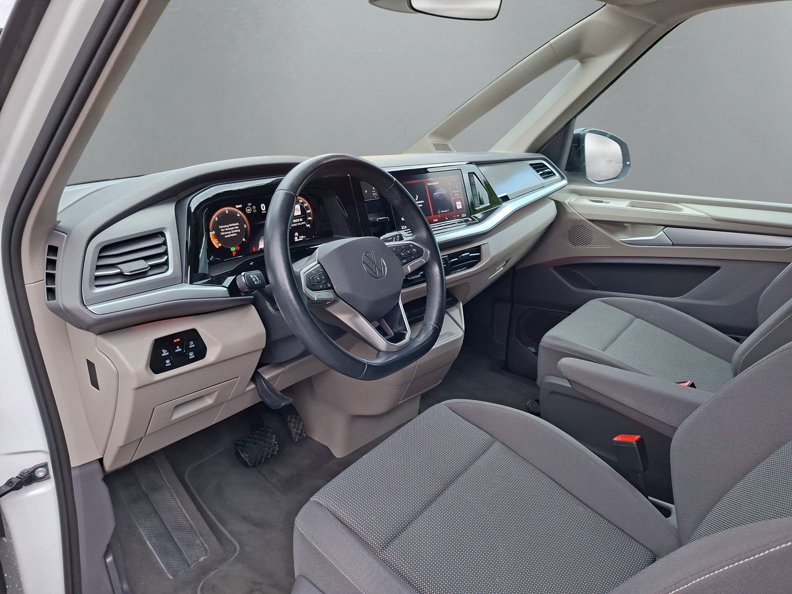 Fahrzeugabbildung Volkswagen T7 Multivan 2.0TDI Edition Lang AHK Standh.7S.