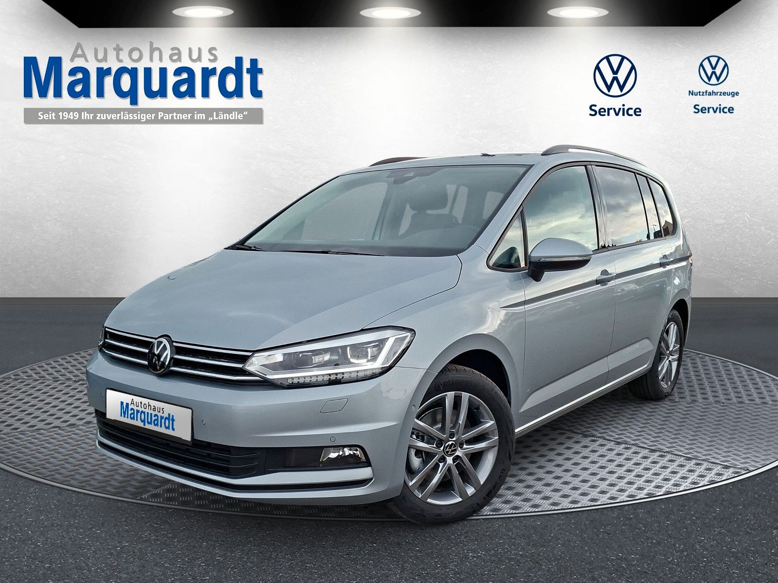 Fahrzeugabbildung Volkswagen Touran 1.5TSI IQ LED ACC 7Sitze Pano heizb.Front
