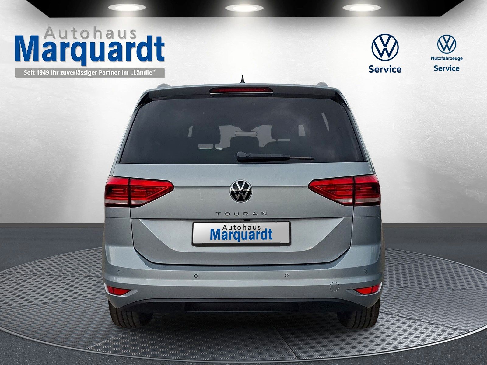 Fahrzeugabbildung Volkswagen Touran 1.5TSI IQ LED ACC 7Sitze Pano heizb.Front